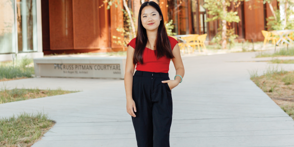 Katherine Jeng '25 makes the most of small classes and the world of opportunities Rice offers